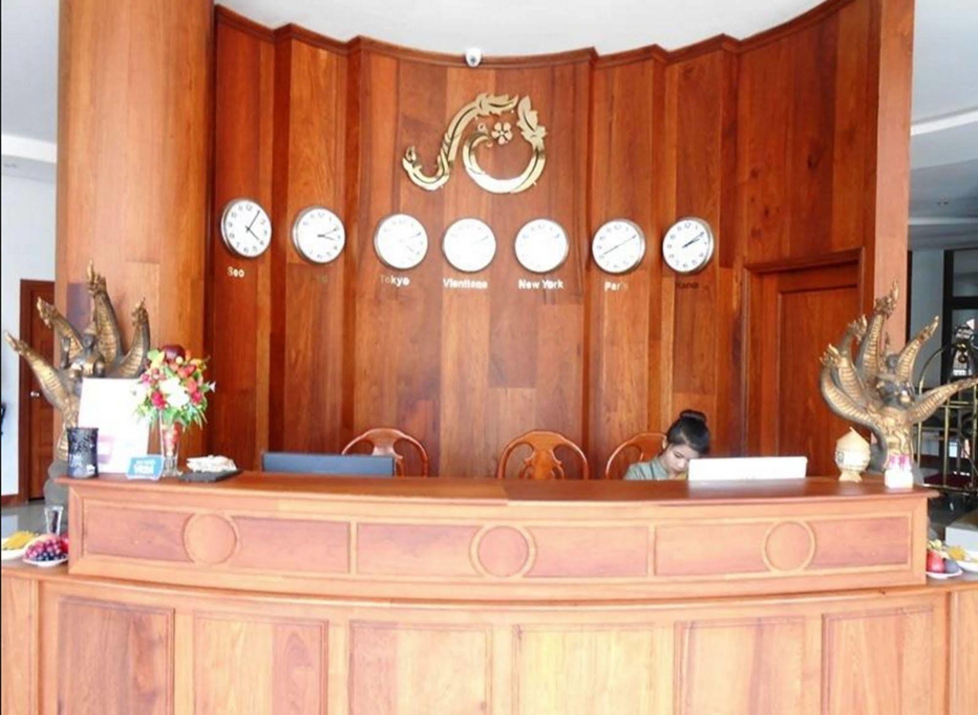 Phonethip Plaza Hotel Vientiane Exterior photo